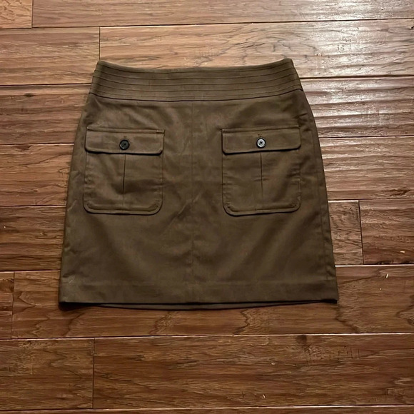 LOFT Hunter Green Skirt Size 8T - Picture 1 of 4